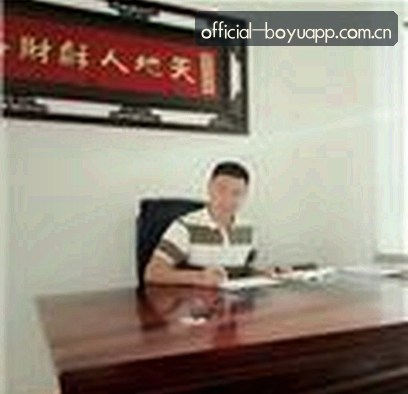 李薇